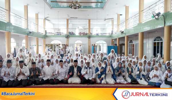 Acara peringatan Isra Miraj Nabi Muhammad SAW 1446H/2025 M BKMT Kecamaran Tebing dan P3TU bertempat di Masjid Al-Falah Teluk Uma, Minggu (26/01/2025). (JurnalTerkini.id/edy kencana)