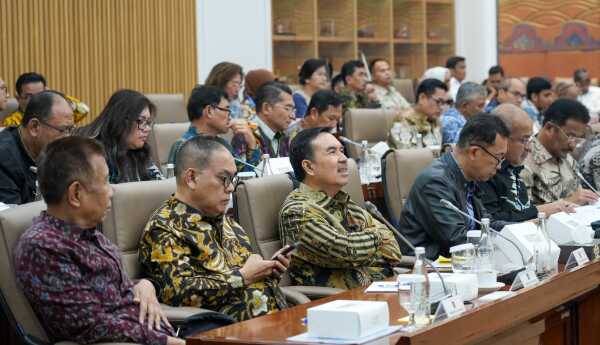 Badan Pengusahaan (BP) Batam menghadiri Rapat Dengar Pendapat (RDP) dengan Komisi VI DPR RI di Gedung Nusantara I, Jakarta, Rabu (12/2/2025). (Foto: humasbpbatam)