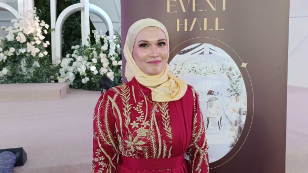 Wani Syazwani perwakilan Event Planner Reygalaxy Dome saat diwawancara. (JurnalTerkini.id/edy kencana)