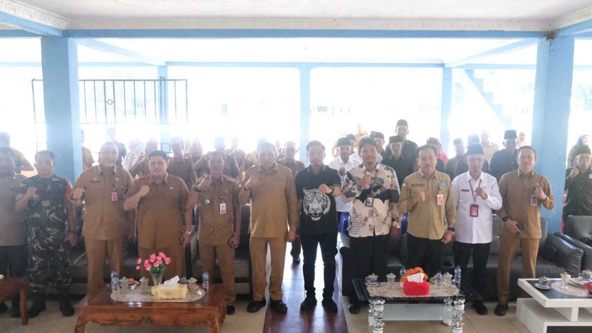 Musyawarah Perencanaan Pembangunan (Musrenbang) Kecamatan Selat Gelam disejalankan pelantikan PAW Ketua BPD Desa Parit 2 di Gedung Balai Desa Parit 2 Kecamatan Selat Gelam, Senin (21/04/2025). (JurnalTerkini.id/edy kencana)