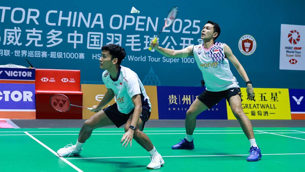 Debut kedua racikan baru ganda putra, Fajar Alfian/Muhammad Shohibul Fikri melaju ke perempatfinal China Open 2025 di Changzhou, Tiongkok, Kamis (24/7/2025). (pbsi.id)