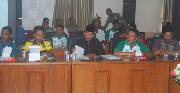 Ketua DPW LMB Kepri Datuk Panglima Azman Zainal mengikuti hearing bersama Komisi 3