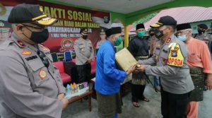 IMG_20200617_232036 Hari Bhayangkara ke-74, Kapolda kunjungi Lembaga Adat Melayu Kepri. (foto: Dok. Humas Polda Kepri)