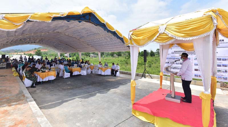 Dorong perekonomian masyarakat, Bupati Karimun resmikan dua infrastruktur jalan