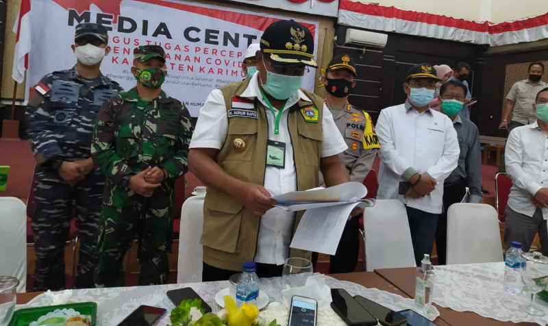 Kasus COVID-19 melonjak, Bupati Karimun pertimbangkan lockdown. Bupati Karimun Aunur Rafiq.