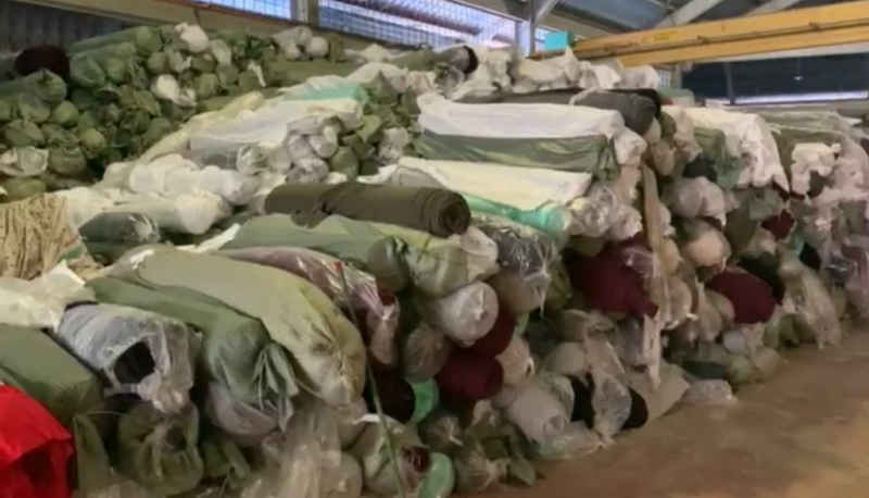 BC Kepri tangkap tersangka penyelundupan tekstil di Meranti. Barang bukti tekstil yang disita dari KM CH Jaya. (Foto: pps)