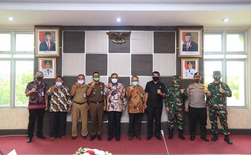 monitoring-covid-19-kejati-kepri-di-karimun-6