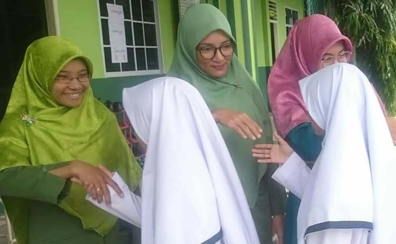 Orangtua Ngeluh, Kelamaan Belajar Online.