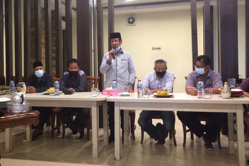 Isdianto-soal-pos-lintas-batas Gubernur Kepri Isdianto menggelar silaturahmi dalam kunjungannya ke Karimun. Soal Pos Lintas Batas, Isdianto: kita sudah action ke pusat. (foto: har)