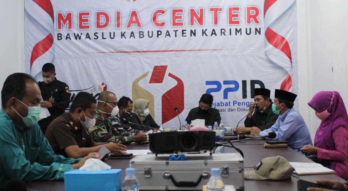 bawsalu karimun bentuk pokja pilkada Rakor Bawaslu Karimun membentuka dua pokja pilkad 2020. Bawaslu Karimun bentuk dua pokja penting, ini rinciannya. (foto: Dok. Humas Bawaslu Karimun)