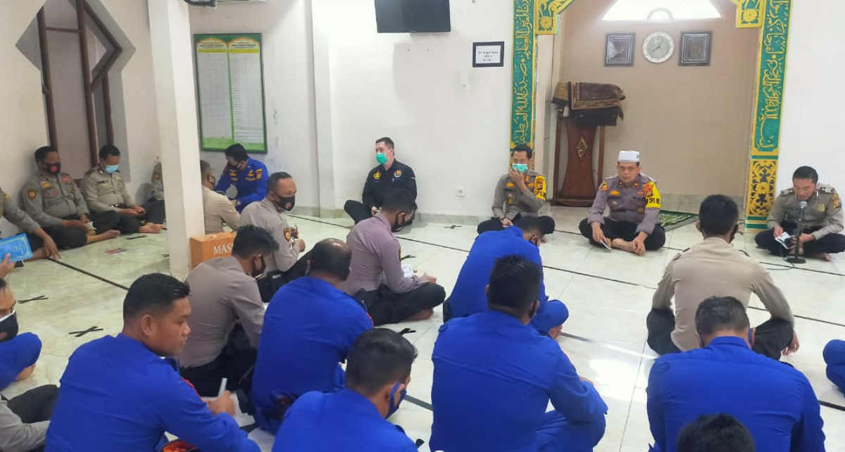 IMG-20201001-WA002320201001 Bangun Karakter Anggota Lebih Humanis, Polres Inhil Gelar Binrohtal. (foto: abd)