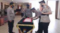 IMG-20201020-WA003120201020 Kapolda Kepri Irjen Pol Aris Budiman memimpin sertijab Kapolres Tanjungpinang dan Kapolres Lingga. (foto: Dok. Humas Polda Kepri)