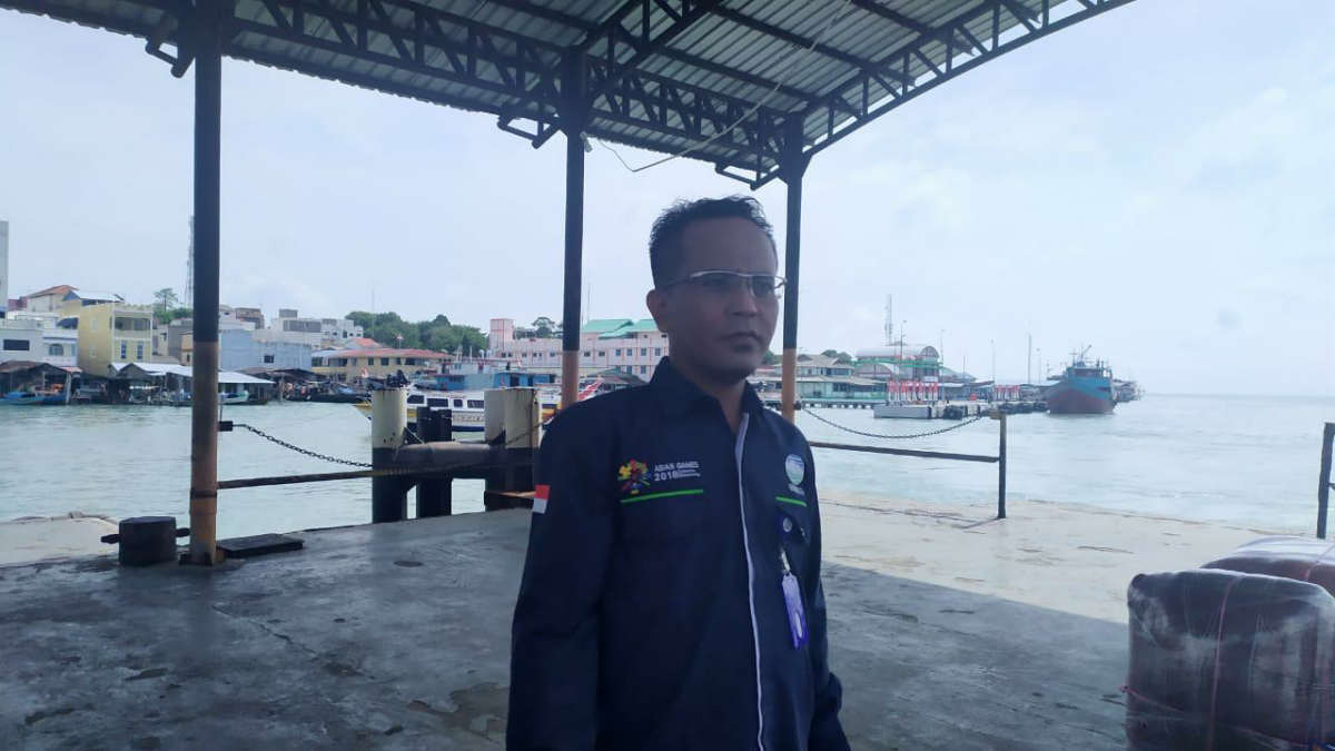 Kepala BMKG Stasiun Meteorologi Bandara Raja Haji Abdullah, Raden Eko Sarjono (foto: yra)
