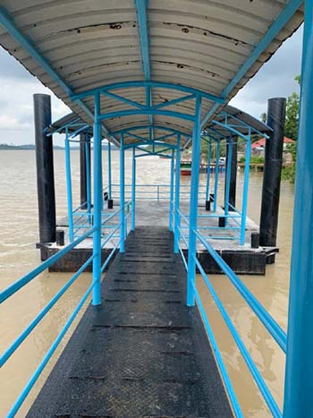 Ponton dermaga Pelabuhan Desa Sebele sudah bisa difungsikan kembali setelah diperbaiki Dinas Perhubungan Karimun.