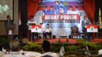 Debat putaran kedua arah karimun Calon Bupati Karimun nomor urut 1 Aunur Rafiq dan nomor urut 2 Iskandarsyah adu visi dan misi dalam debat putaran kedua yang digelar KPU Karimun, Minggu (8/11/2020).