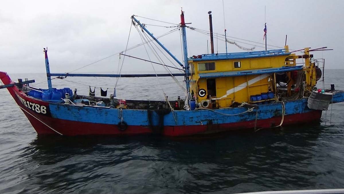 Kapal ikan Malaysia yang ditangkap PSDKp. (oto: Dok, PSDKP)