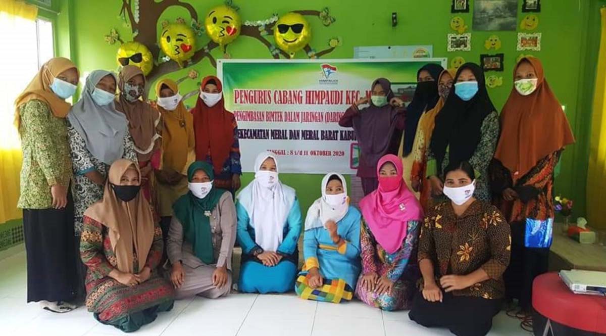 Guru PAUD Karimun Guru PAUD Kecamatan Meral dan Meral Barat berfoto bersama. (foto: yra)