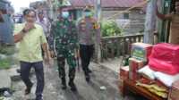 IMG-20201102-WA020520201102 Dandim, Kapolres dan Ketua DPRD Inhil mengunjungi korban kebakaran di Tembilahan Hulu, Inhil, Riau, Senin (2/11/2020). (foto: abd)