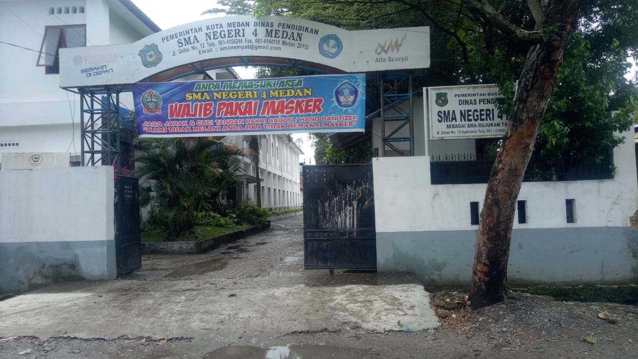 SMAN 4 Medan (foto: ronald)