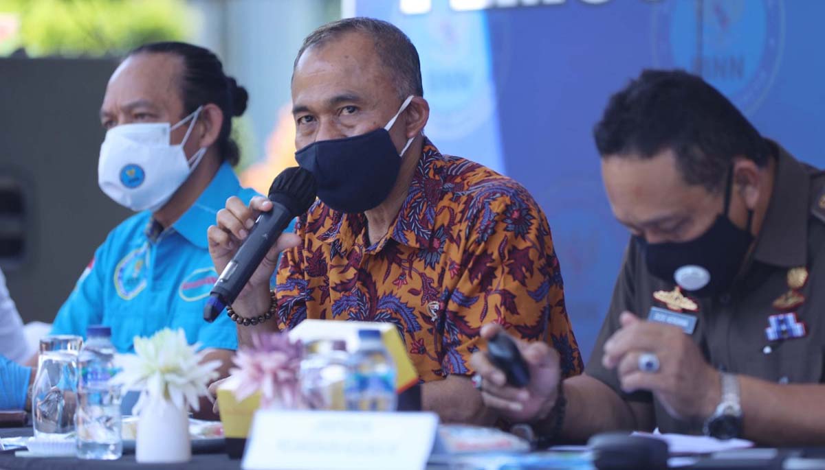 BNN musnahkan barang bukti narkoba Kepala BNN memimpin pemusnahan barang bukti narkotika dari 8 kasus. (foto: Dok. Humas BNN)