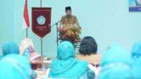 Bupati Inhil HM Wardan membuka pelatihan administrasi bagi ibu-ibu PKK. (foto: Prokopim Pemkab Inhil)
