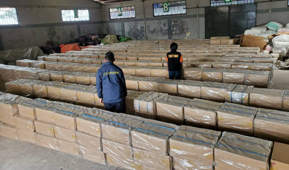 Rokok ilegal yang disita Bea Cukai dalam penindakan yang diwarnai insiden penembakan Haji Permata. (foto: Dok. Humas BC Kepri)