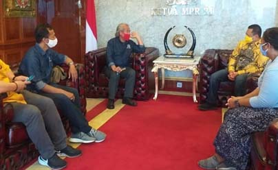 Pengurus Pusat IWO menggelar pertemuan dengan Ketua MPR Bambang Soesatyo, Selasa (12/1/2021). MPR-IWO Sepakati Kerja Sama Majukan Peradaban dan Kemanusiaan Bangsa Indonesia. (dok. PP IWO)
