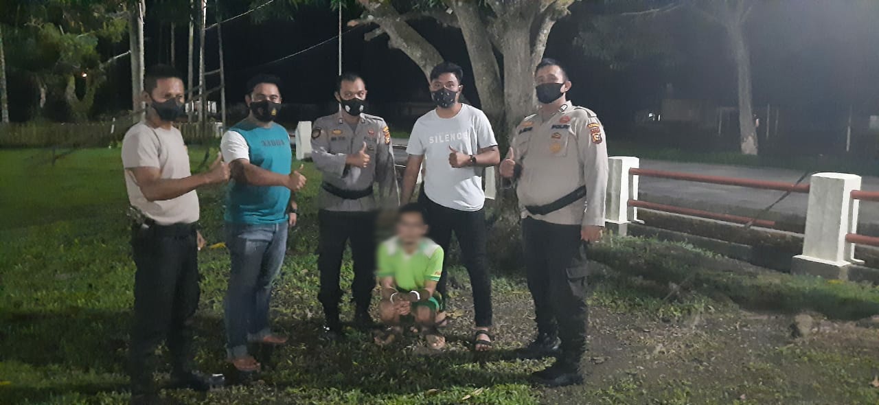 Polsek Merbau tangkap pelaku asusila Tersangka kasus pencabulan terhadap anak tirinya diamankan Polsek Merbau. (foto: Dok. Humas Polres Kepulauan Meranti)