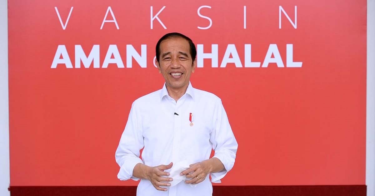 Presiden Joko Widodo divaksin COVID-19 Presiden Joko Widodo usai menerima suntikan dosis vaksin COVID-19 di Istana Merdeka, Jakarta, Rabu (13/1/2021). (foto: Biro Pers, Media dan Informasi Sekretariat Presiden)