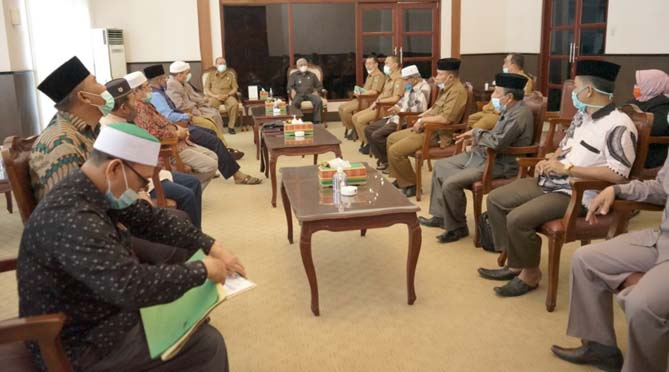 Silaturahmi dan audiensi antara MUI Asahan dan Bupati Asahan, Selasa (12/1/2021).