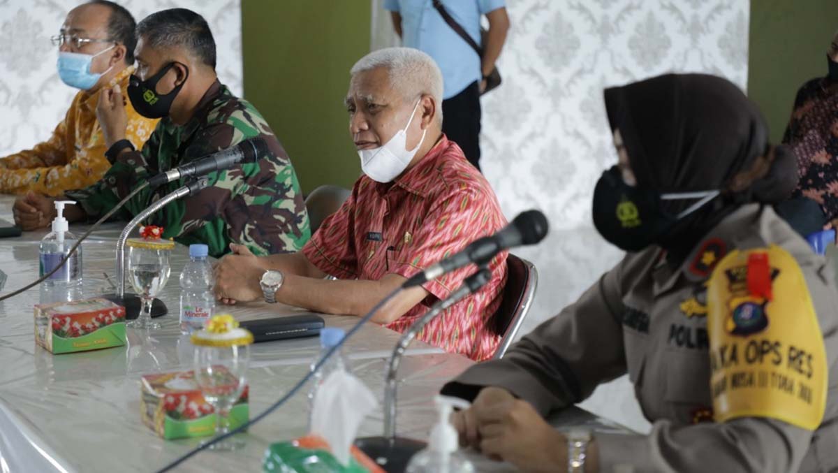Bupati Asahan rapat bahas penjemputan vaksin COVID-19.
