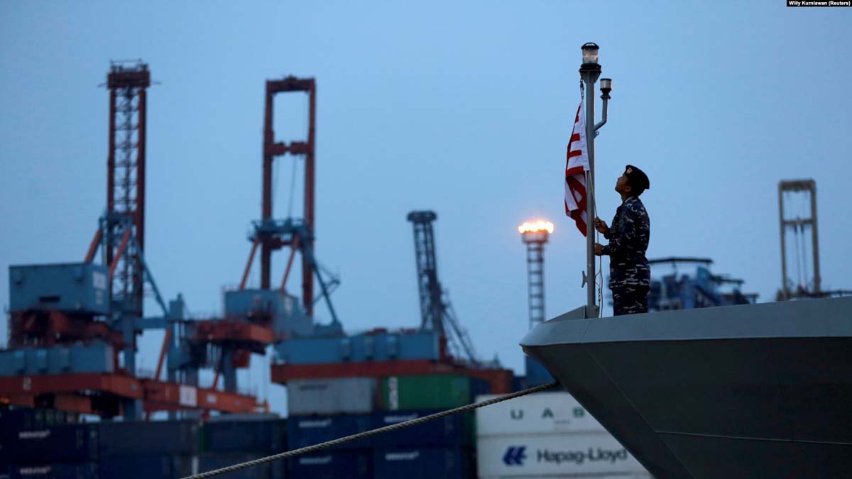 pesawat sriwijaya air hilang kontak Tujuh KRI dikerahkan cari pesawat Sriwijaya Air hilang kontak. (Foto: Reuters/Willy Kurniawan)