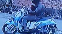 Bocah 4 tahun di Palembang diduga diculik Terekam CCTV, pengendara motor Honda Scoopy diduga culik bocah empat tahun di Palembang.