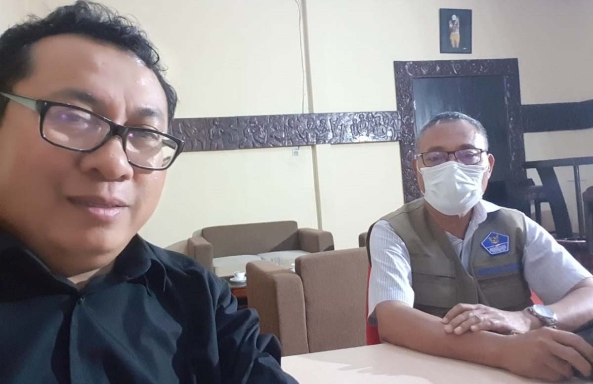 Ketua Umum SMSI Firdaus Ketua Umum SMSI Firdaus didampingi Sekjen M Nasir. (foto: Dok. SMSI)