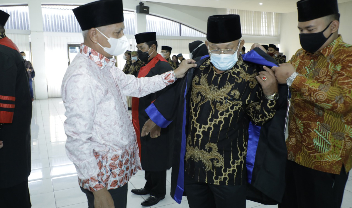 Bupati Asahan melantik Dewan Pengawas dan Dewan Hakim MTQ ke-52 tingkat Kabupaten Asahan.