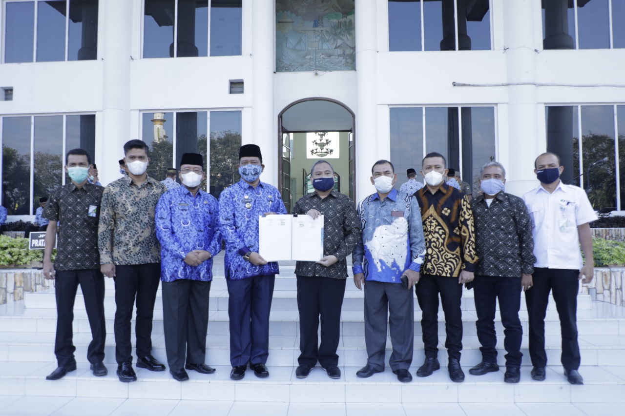 Pemkab Asahan upacara HKN Pemkab Asahan upacara Hari Kesadaran Nasional (HKN) diisi dengan penandatanganan kerja sama DKP Korpri dengan BPJS ketenagakerjaan.