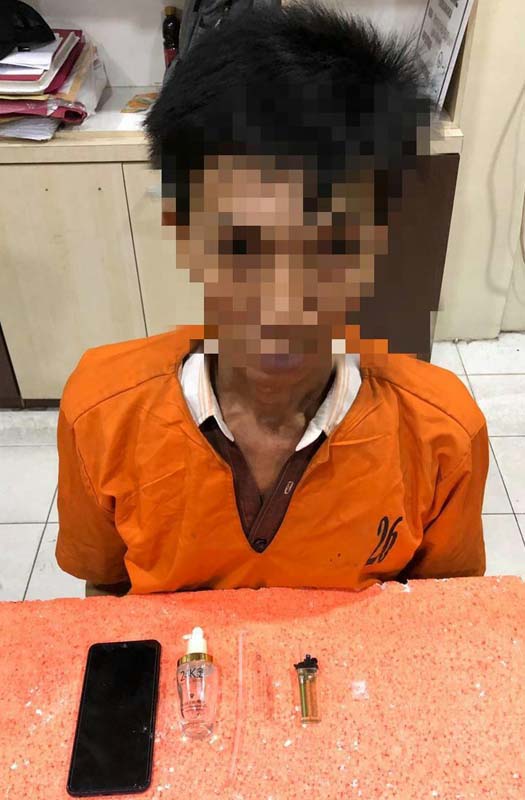 Pengedar sabu di tanah merah inhil JH, pria warga Tanah Merah diamankan Polres Inhil karena diduga pengedar narkoba jenis sabu.