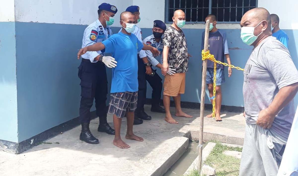 Cergah narkoba, petugas gabungan sidak Rutan Karimun. (foto: yra)