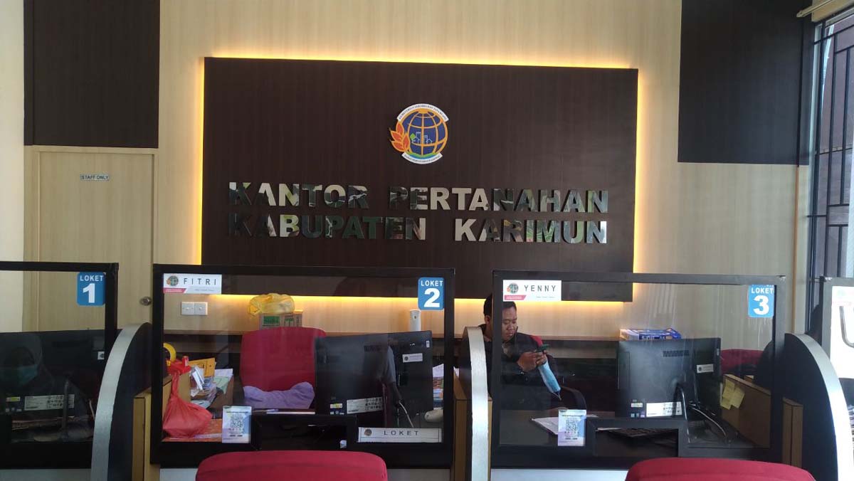 Layanan pertanahan pada Kantor Badan Pertanahan Nasional (BPN) Karimun. (foto: yra)