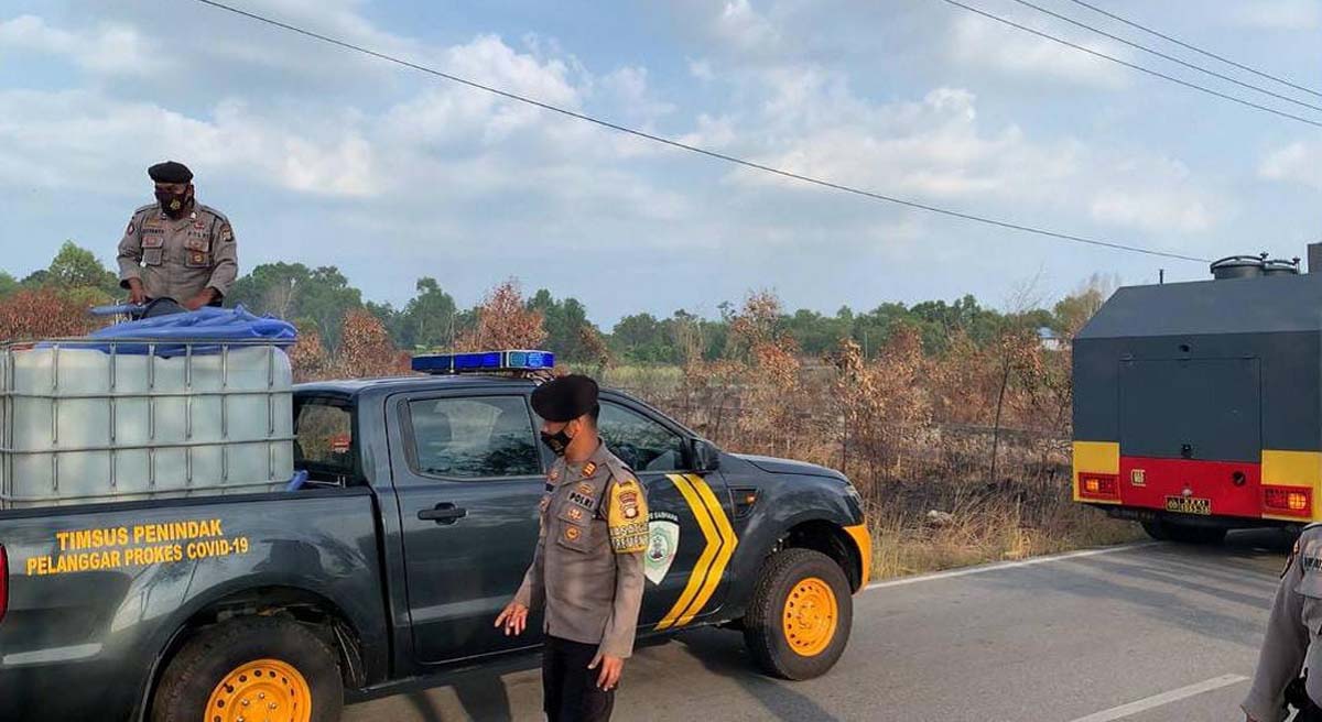 Tim Eagle Fire Polres Karimun Team Red Eagle Fire, Gerak Cepat Polres Karimun Tangani Karhutla.