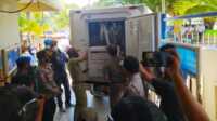 Sekitar 200 dosis vaksin COVID-19 tiba di Karimun, Rabu (3/3/2021). Vaksin in akan diberikan untuk kepala sekolah dan pengawas sekolah di Pulau Karimun Besar (foto: yra)