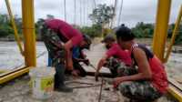 Jembatan gantung rusak di Papua