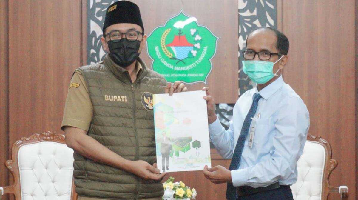 BRI Support Program Lansia Bupati Pamekasan BRI upayakan dukung Program Lansia Bupati Pamekasan.