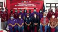 Lembaga Pemasyarakatan (Lapas) Khusus Narkotika (Sustik) Kelas IIA Pamekasan menandatangani perjanjian kerja sama dengan Yayasan Indonesia Bangkit dan Bersinar juga Sekolah Tinggi Teologi Abdi Gusti (STTAG) Surabaya.