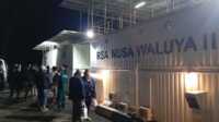 Rumah Sakit Apung (RSA) Nusa Waluya II beri pengobatan gratis kepada warga Karimun.