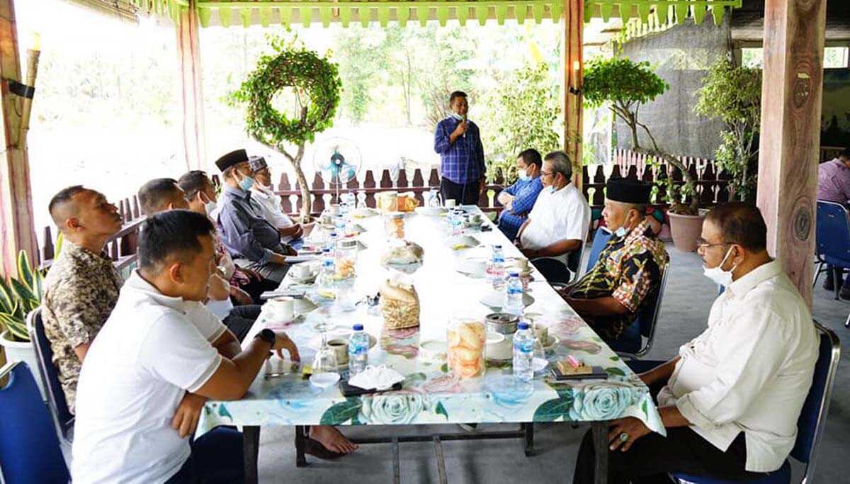 Para undangan acara syukuran. (foto: Dok. Humas Pemkab Karimun. (foto: dok. Humas Pemkab Karimun)