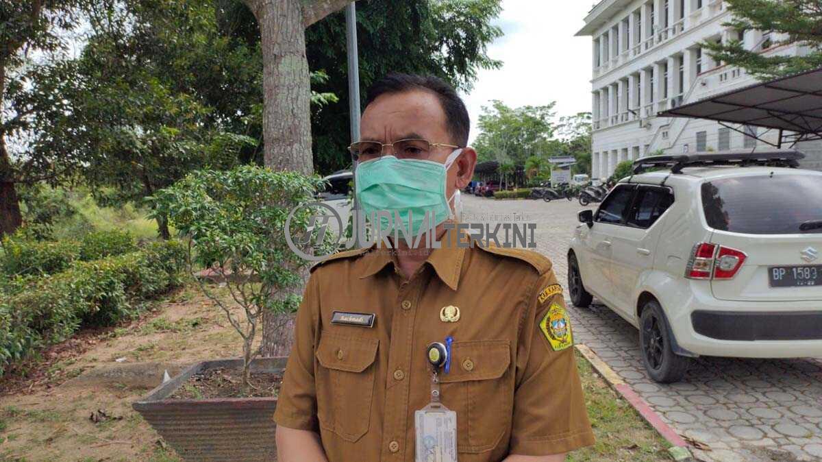 Kadinkes Karimun Rachmadi-1 Kepala Dinas Kesehatan Karimun Rachmadi (foto: yra)
