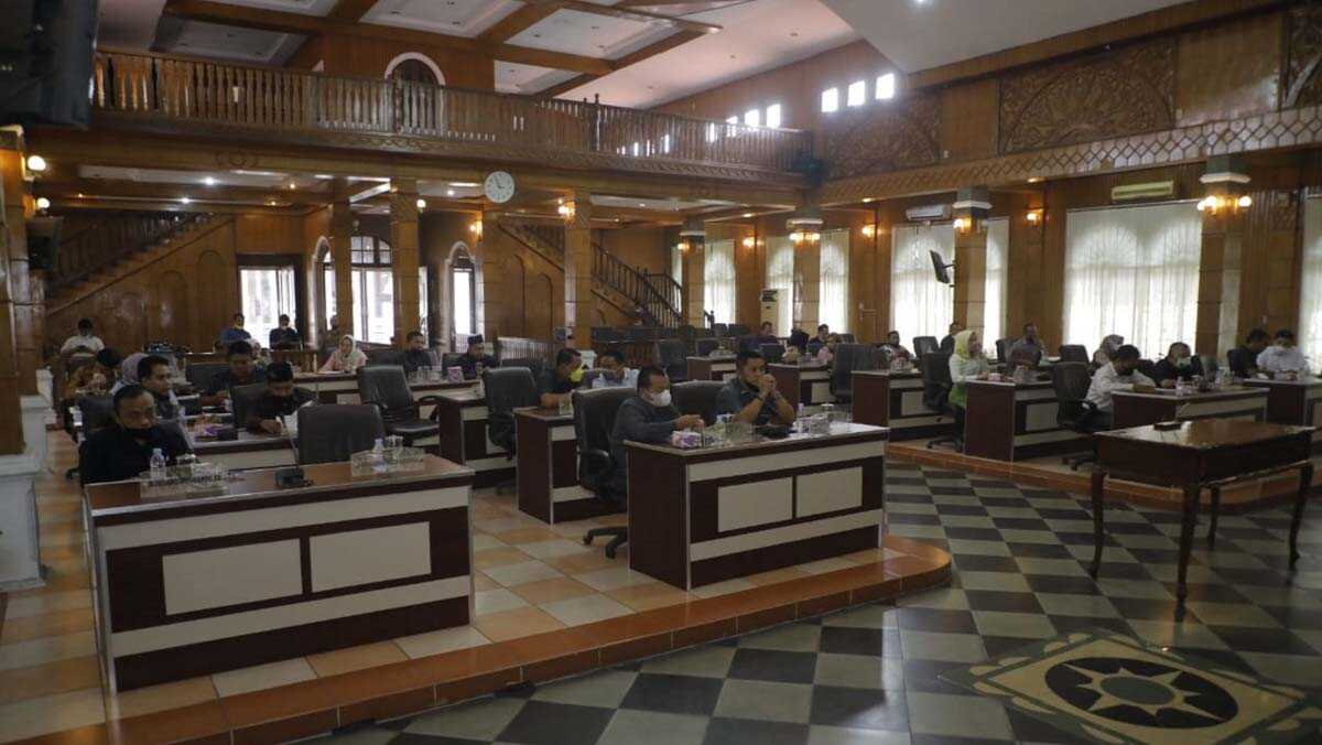 Ranperda Pertanggungjawaban APBD Asahan 2020 Tujuh Fraksi di DPRD Asahan menyetujui Rancangan Pertanggungjawaban Pelaksanaan APBD 2020 menjadi peraturan daerah.