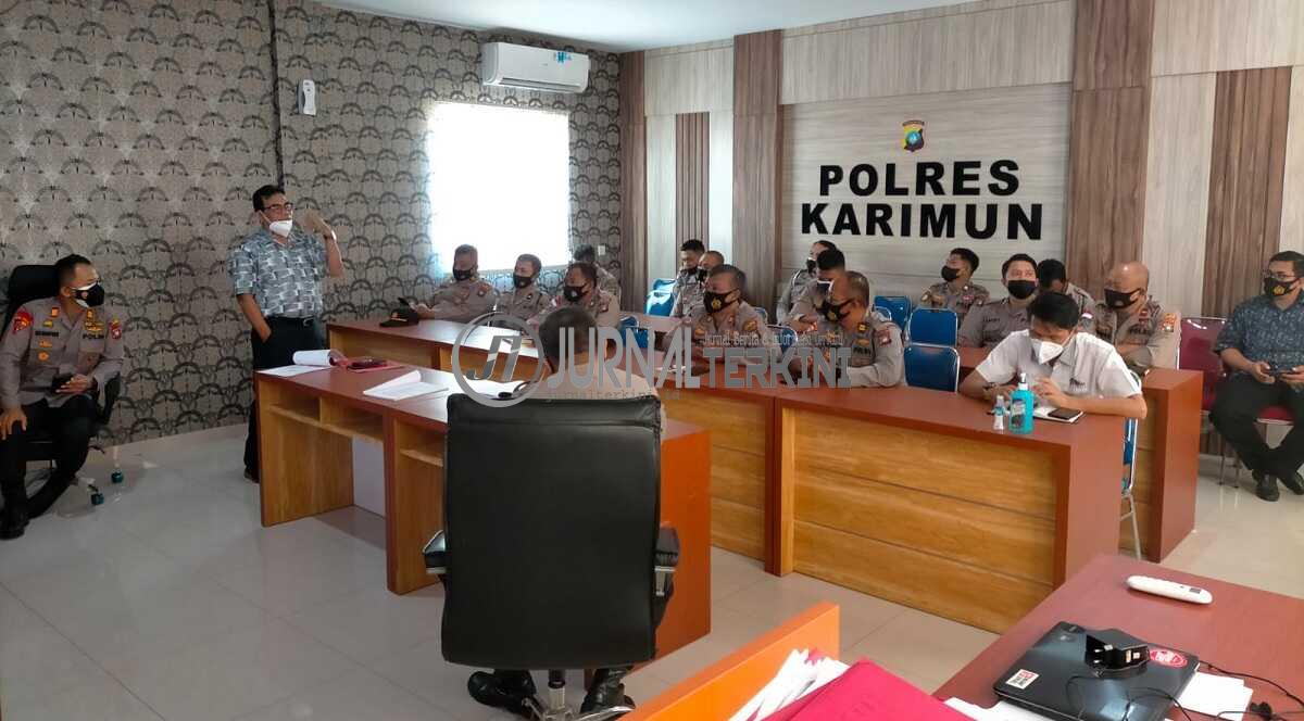 Polres Karimun gelar Operasi Bina Waspada Seligi 2021 Polres Karimun menggelar rapat persiapan pelaksanaan Operasi Bina Waspada Seligi 2020.