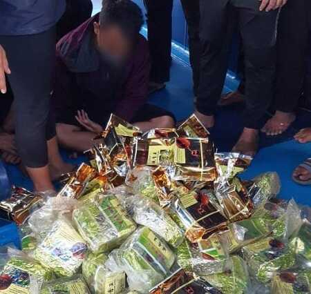 Contoh narkoba jaringan internasional sering kali membungkus barang haram tersebut dengan kemasan teh cina.